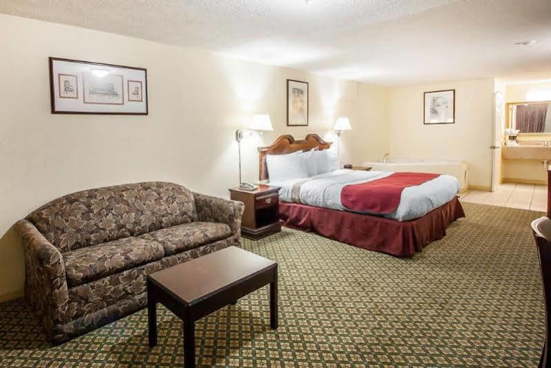 Red Roof Inn Memphis - Graceland Airport Extérieur photo